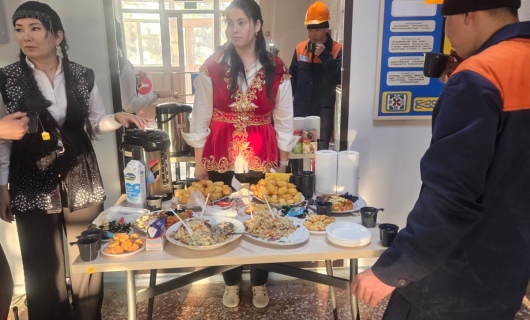 Неделя праздников